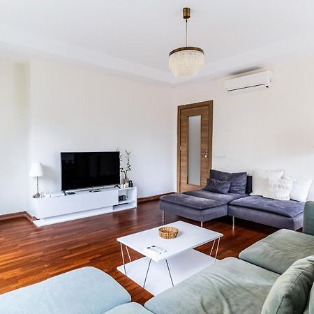 Spacious Flat Near Bagdat Avenue In Suadiye Leilighet Istanbul Eksteriør bilde