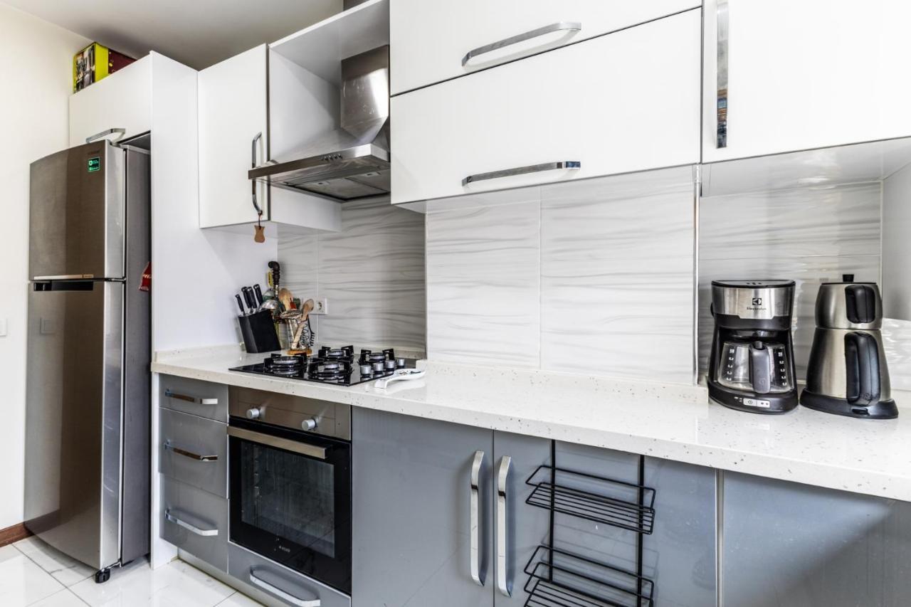 Spacious Flat Near Bagdat Avenue In Suadiye Leilighet Istanbul Eksteriør bilde